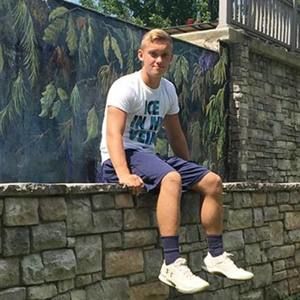 Meet your Posher, Dylan